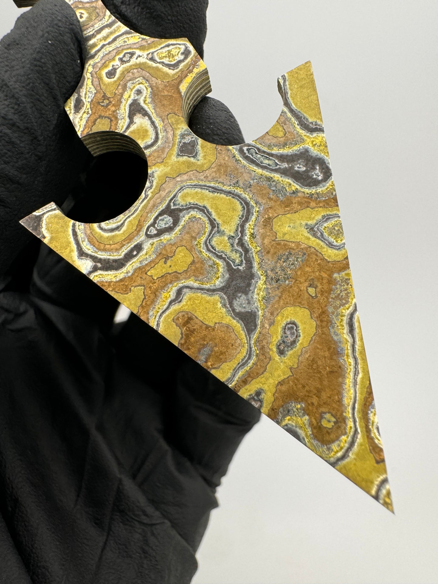 Zr/Ti Damascus Talon Necker (Electro-Anodized)