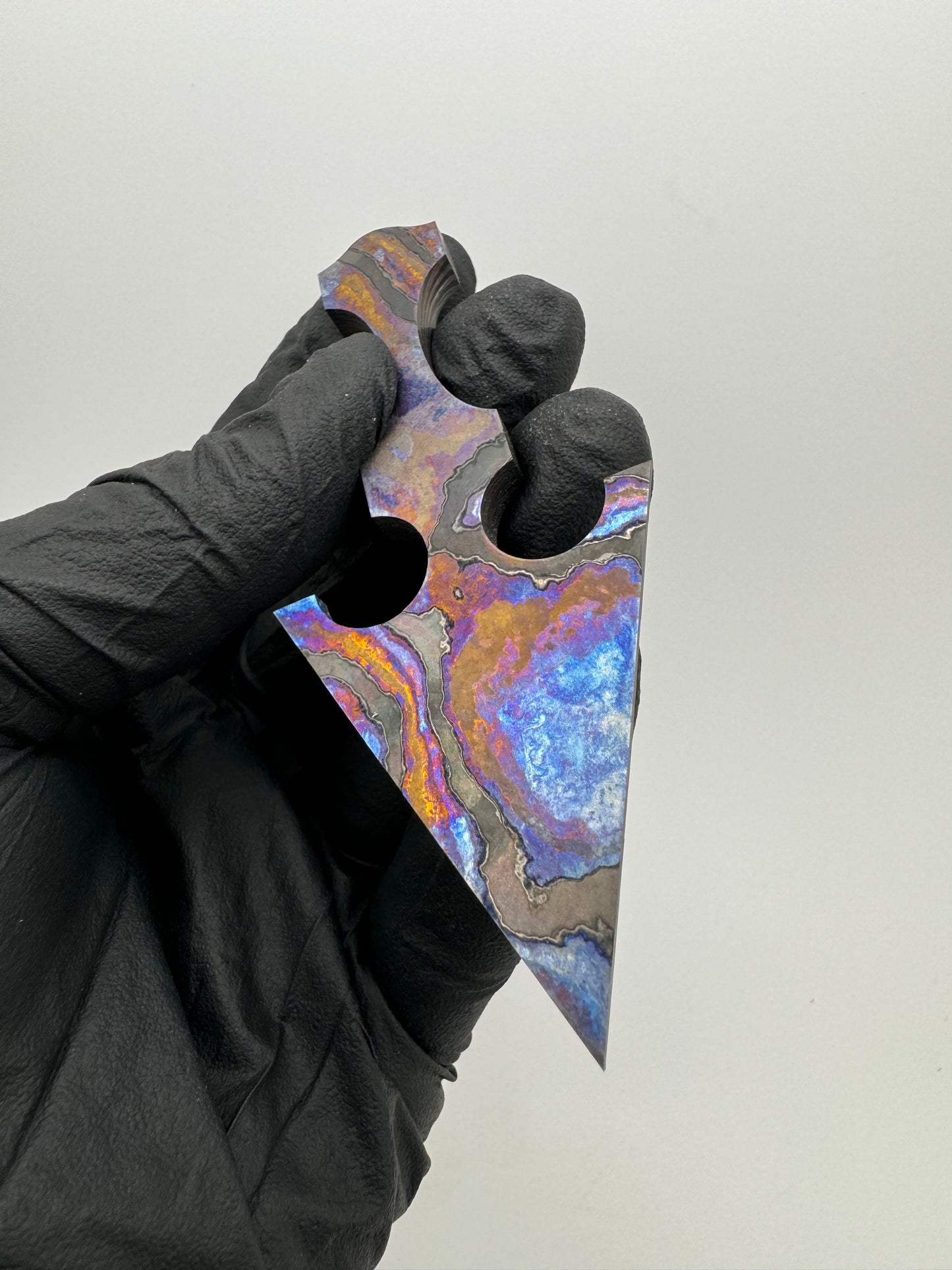 Zr/Ti Damascus Talon Necker (Flame-Anodized) (2)